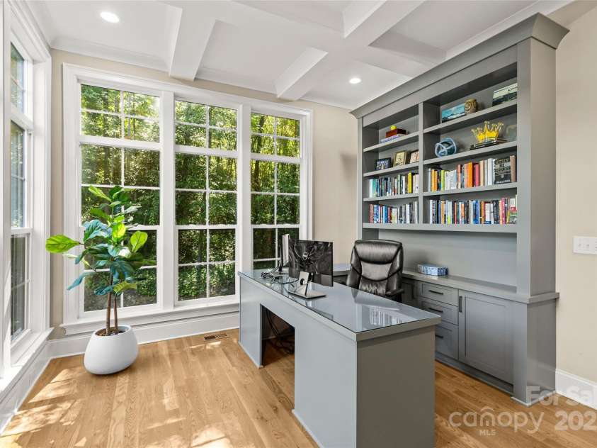 6013 Camile Court, Charlotte, NC 28226.  MLS# CAR4262640, YatesRealty ID 16161. 