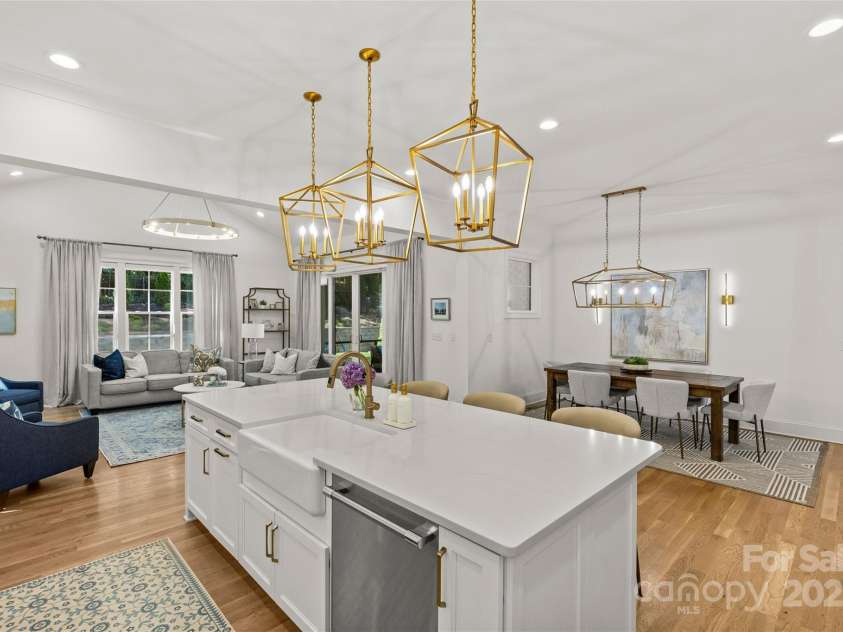6013 Camile Court, Charlotte, NC 28226.  MLS# CAR4262640, YatesRealty ID 16161. 