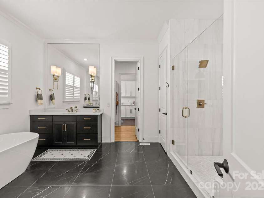 6013 Camile Court, Charlotte, NC 28226.  MLS# CAR4262640, YatesRealty ID 16161. 