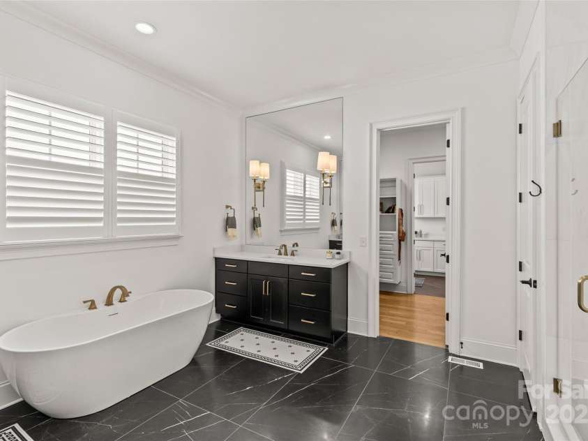 6013 Camile Court, Charlotte, NC 28226.  MLS# CAR4262640, YatesRealty ID 16161. 