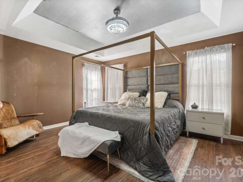 6239 Skyline Drive, Charlotte, NC 28269.  MLS# CAR4415067, YatesRealty ID 16161. 