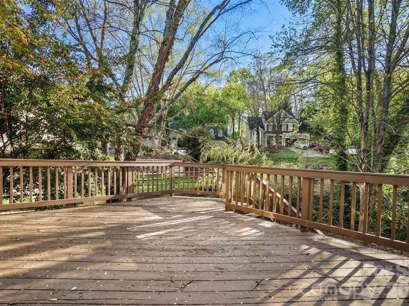 6239 Skyline Drive, Charlotte, NC 28269.  MLS# CAR4415067, YatesRealty ID 16161. 