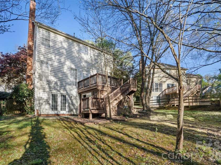 6239 Skyline Drive, Charlotte, NC 28269.  MLS# CAR4415067, YatesRealty ID 16161. 