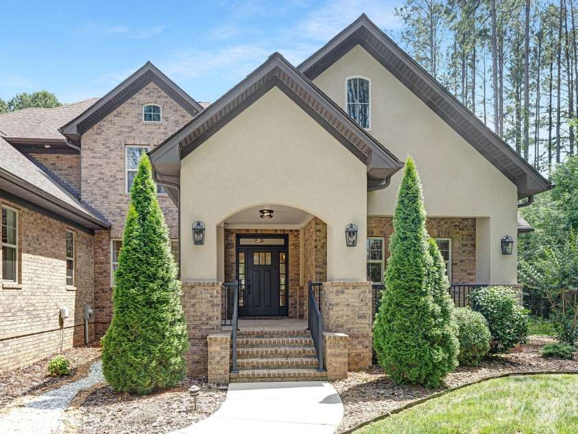 102 Antioch Plantation Drive, Matthews, NC 28104.  MLS# CAR4263408, YatesRealty ID 16162. 