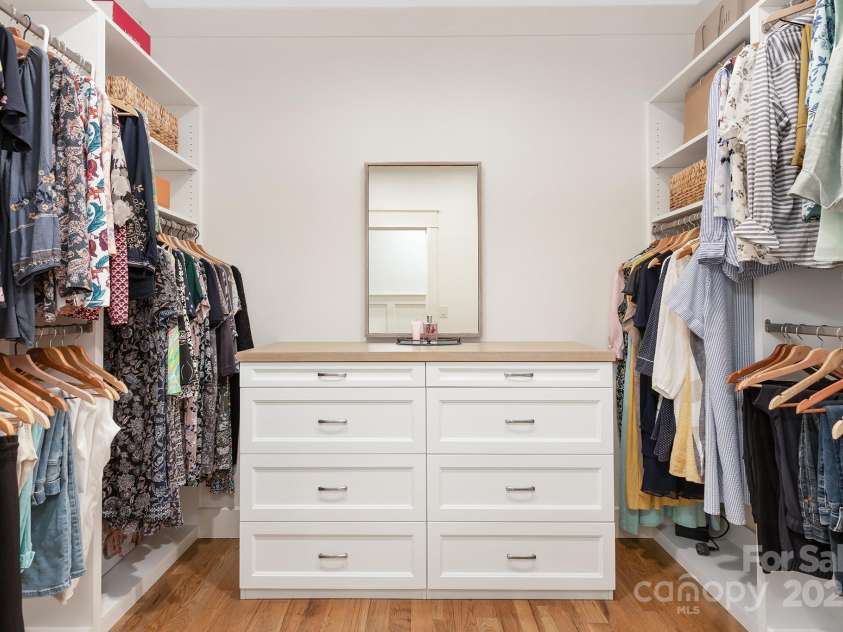 102 Antioch Plantation Drive, Matthews, NC 28104.  MLS# CAR4263408, YatesRealty ID 16162. 