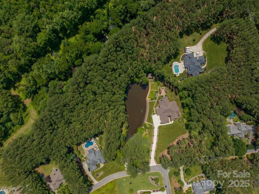 102 Antioch Plantation Drive, Matthews, NC 28104.  MLS# CAR4263408, YatesRealty ID 16162. 