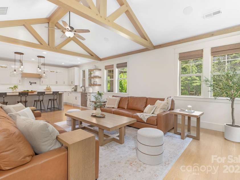 102 Antioch Plantation Drive, Matthews, NC 28104.  MLS# CAR4263408, YatesRealty ID 16162. Family room