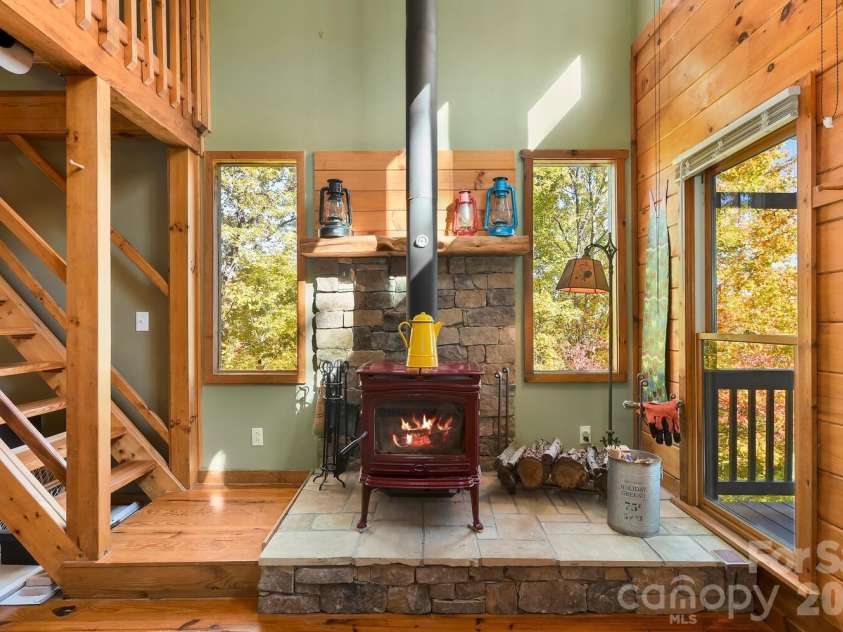 121 Pairofdice Way, Lake Lure, NC 28746.  MLS# CAR4360538, YatesRealty ID 16162. 