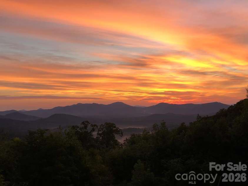121 Pairofdice Way, Lake Lure, NC 28746.  MLS# CAR4360538, YatesRealty ID 16162. 