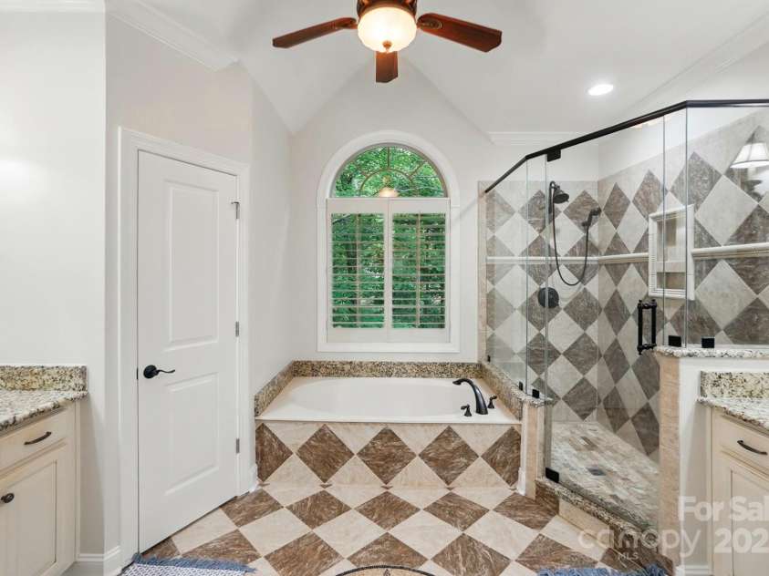 4133 Hoffmeister Drive, Waxhaw, NC 28173.  MLS# CAR4264633, YatesRealty ID 16163. 