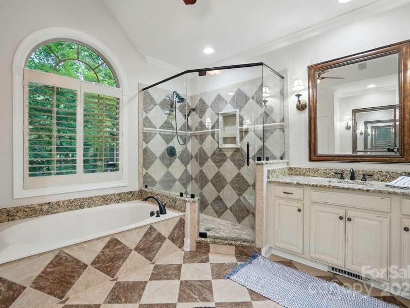 4133 Hoffmeister Drive, Waxhaw, NC 28173.  MLS# CAR4264633, YatesRealty ID 16163. 