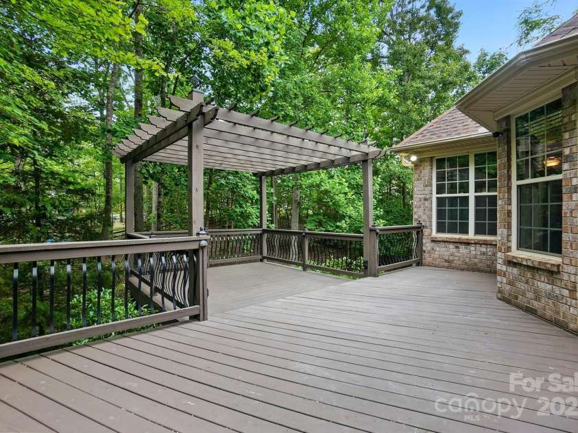 4133 Hoffmeister Drive, Waxhaw, NC 28173.  MLS# CAR4264633, YatesRealty ID 16163. 