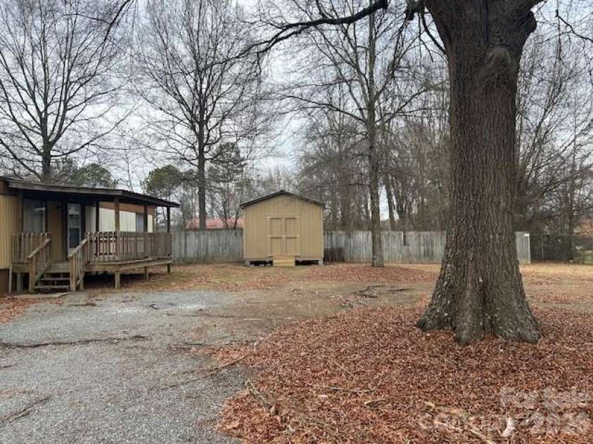 621 Elm Street, Marshville, NC 28103.  MLS# CAR4337317, YatesRealty ID 16163. 