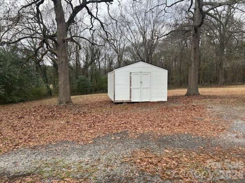 621 Elm Street, Marshville, NC 28103.  MLS# CAR4337317, YatesRealty ID 16163. Building