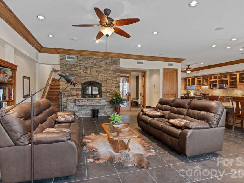 151 Pine Ridge Road, Burnsville, NC 28714.  MLS# CAR4217330, YatesRealty ID 16164. 