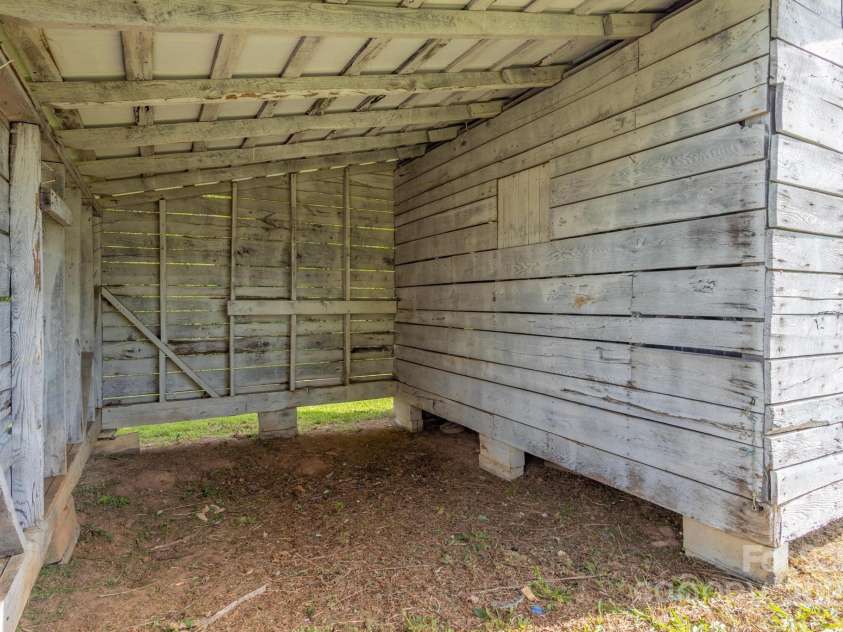 1520 Main Church Extension, Mocksville, NC 27028.  MLS# CAR4252703, YatesRealty ID 16164. 