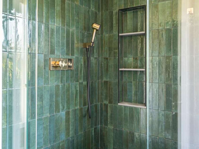 12 Horizon View Lane, Alexander, NC 28701.  MLS# CAR4373999, YatesRealty ID 16165. Designer walk-in shower