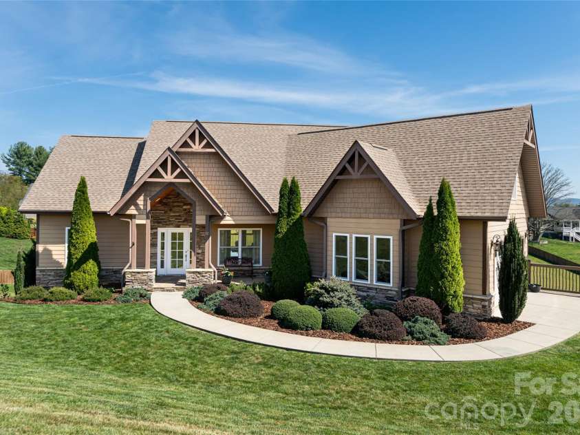 12 Horizon View Lane, Alexander, NC 28701.  MLS# CAR4373999, YatesRealty ID 16165. Front Exterior