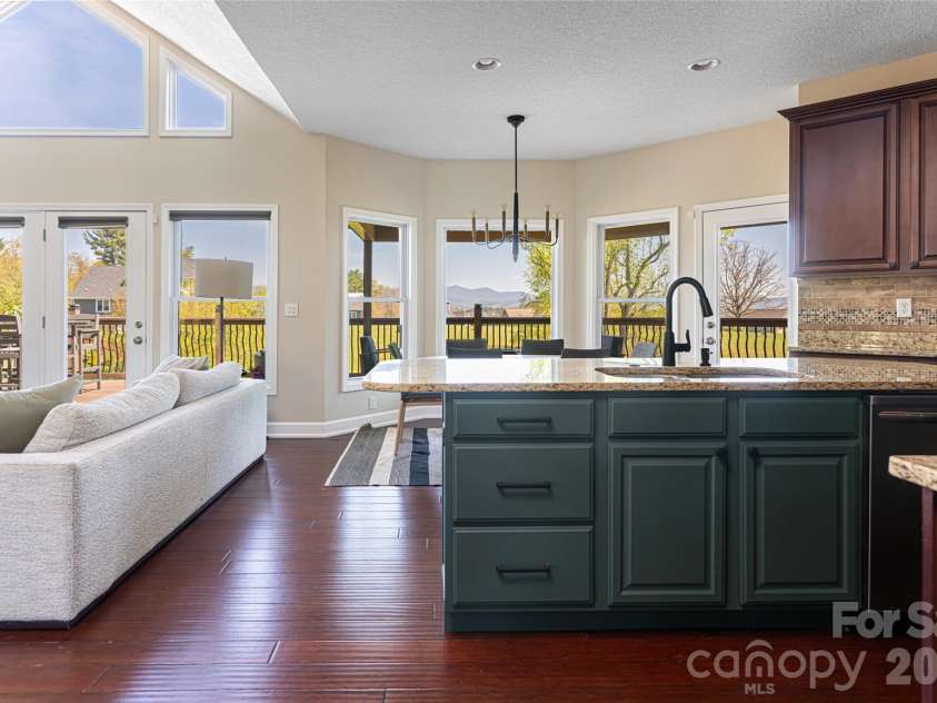 12 Horizon View Lane, Alexander, NC 28701.  MLS# CAR4373999, YatesRealty ID 16165. Open floorplan