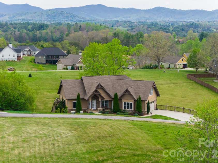 12 Horizon View Lane, Alexander, NC 28701.  MLS# CAR4373999, YatesRealty ID 16165. Welcome to 12 Horizon View Lane!