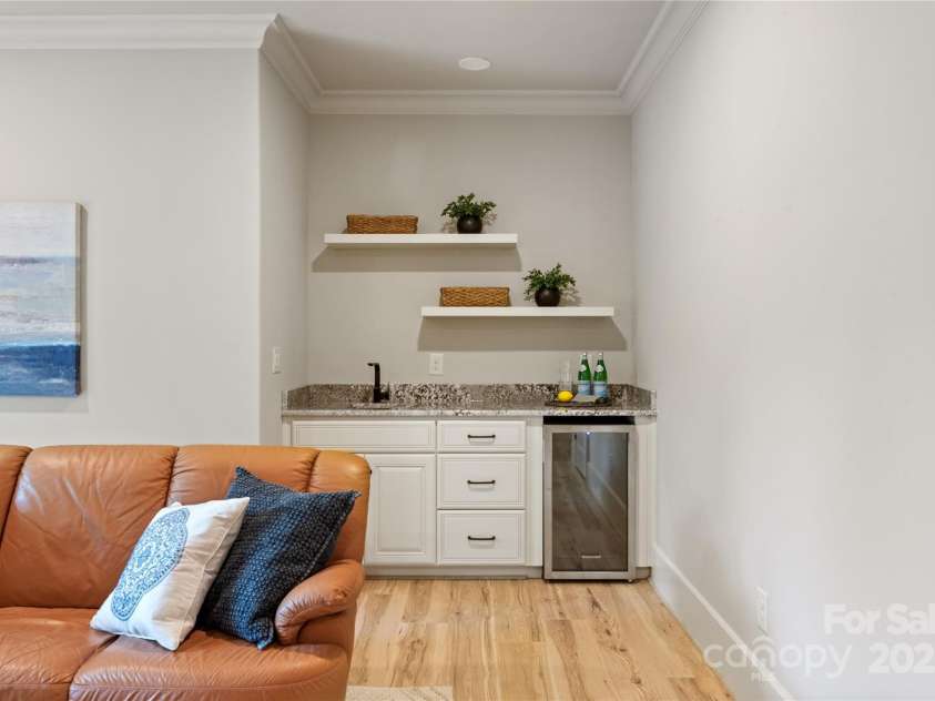 405 Gladelynn Way, Waxhaw, NC 28173.  MLS# CAR4255211, YatesRealty ID 16166. 