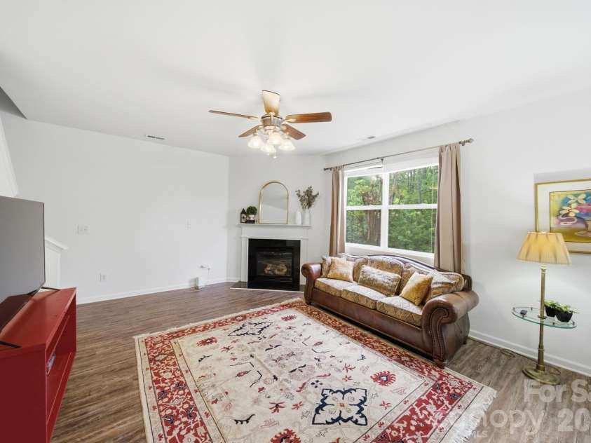 2306 Nettleton Court, Matthews, NC 28105.  MLS# CAR4346998, YatesRealty ID 16167. 