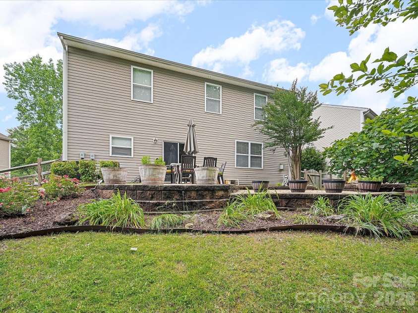 2306 Nettleton Court, Matthews, NC 28105.  MLS# CAR4346998, YatesRealty ID 16167. Backyard