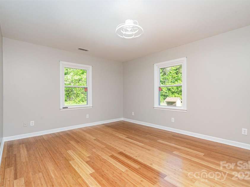 14834 Pawnee Trail, Matthews, NC 28104.  MLS# CAR4251720, YatesRealty ID 16168. 