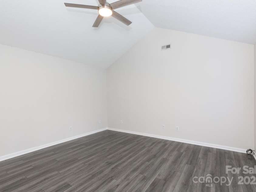 112 Brookshire Drive, Fort Mill, SC 29715.  MLS# CAR4256696, YatesRealty ID 16169. 