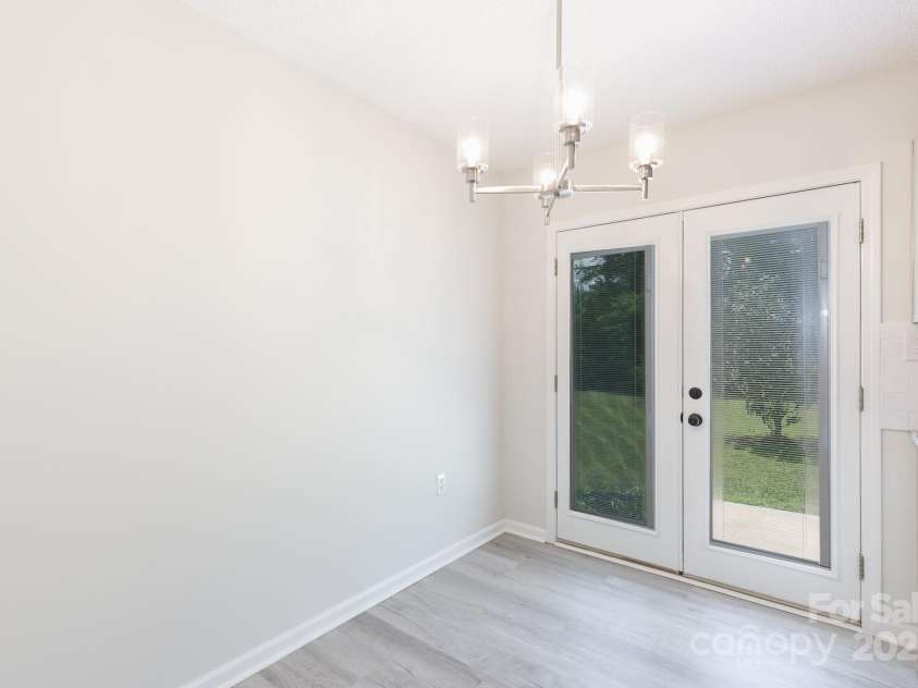 112 Brookshire Drive, Fort Mill, SC 29715.  MLS# CAR4256696, YatesRealty ID 16169. 