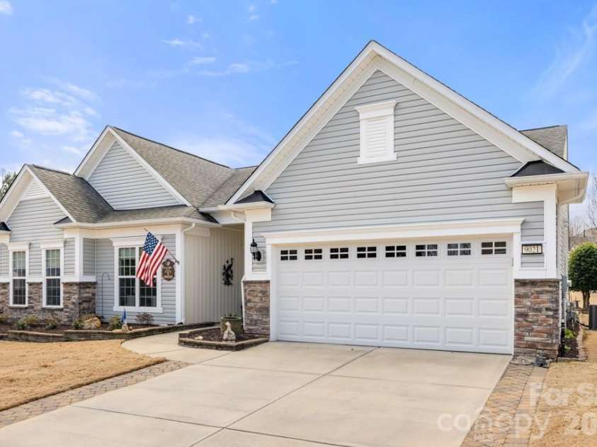 9021 Badlands Court, Fort Mill, SC 29707.  MLS# CAR4349018, YatesRealty ID 16169. 