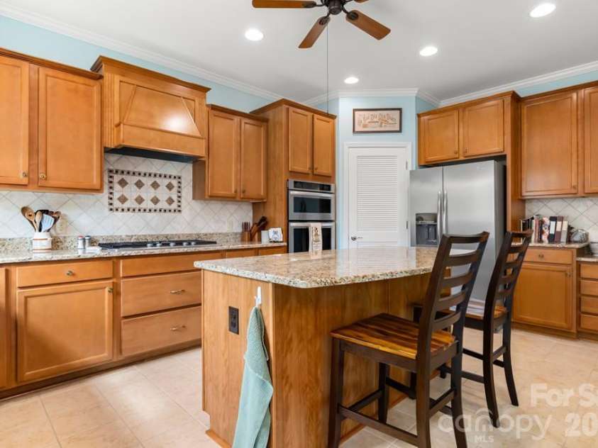 9021 Badlands Court, Fort Mill, SC 29707.  MLS# CAR4349018, YatesRealty ID 16169. 