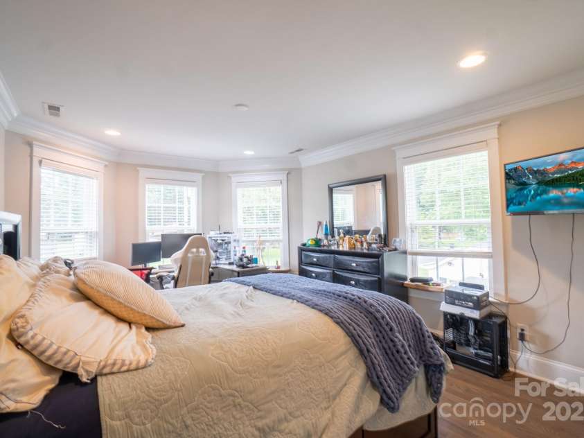2706 Hilliard Drive, Charlotte, NC 28205.  MLS# CAR4298179, YatesRealty ID 1617. Bedroom 2