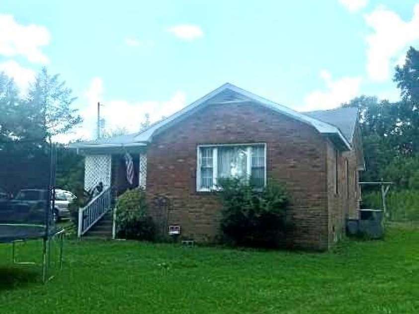837 Sikes Mill Road, Monroe, NC 28110.  MLS# CAR4144929, YatesRealty ID 1617. 