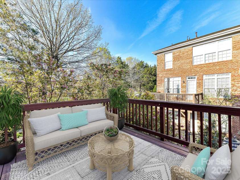 7854 Springs Village Lane, Charlotte, NC 28226.  MLS# CAR4240846, YatesRealty ID 16170. 