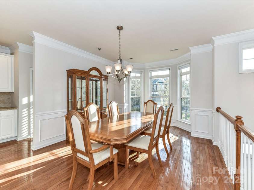 7854 Springs Village Lane, Charlotte, NC 28226.  MLS# CAR4240846, YatesRealty ID 16170. 