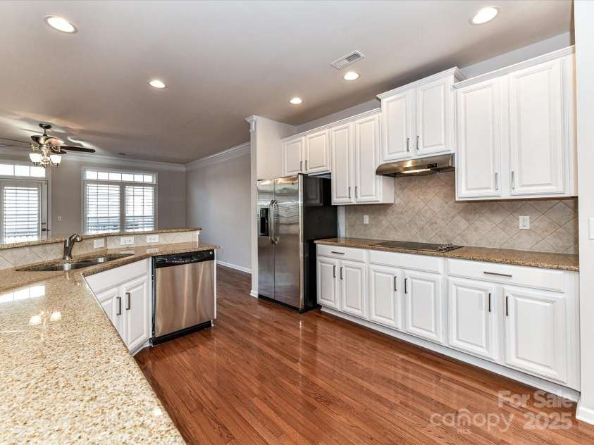 7854 Springs Village Lane, Charlotte, NC 28226.  MLS# CAR4240846, YatesRealty ID 16170. Ample Storage