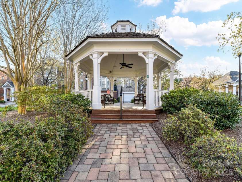 7854 Springs Village Lane, Charlotte, NC 28226.  MLS# CAR4240846, YatesRealty ID 16170. Community Gazebo