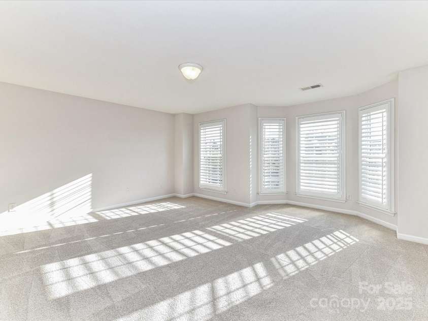 7854 Springs Village Lane, Charlotte, NC 28226.  MLS# CAR4240846, YatesRealty ID 16170. Primary Bedroom