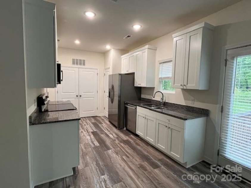 103 Higgins Court, Morganton, NC 28655.  MLS# CAR4263125, YatesRealty ID 16171. 