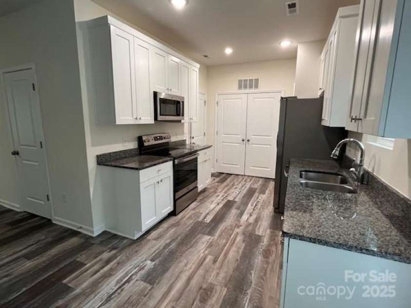 103 Higgins Court, Morganton, NC 28655.  MLS# CAR4263125, YatesRealty ID 16171. 