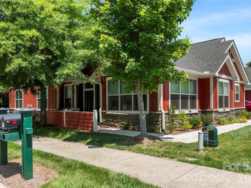 20 Brookstone Place, Candler, NC 28715.  MLS# CAR4368758, YatesRealty ID 16172. Exterior view