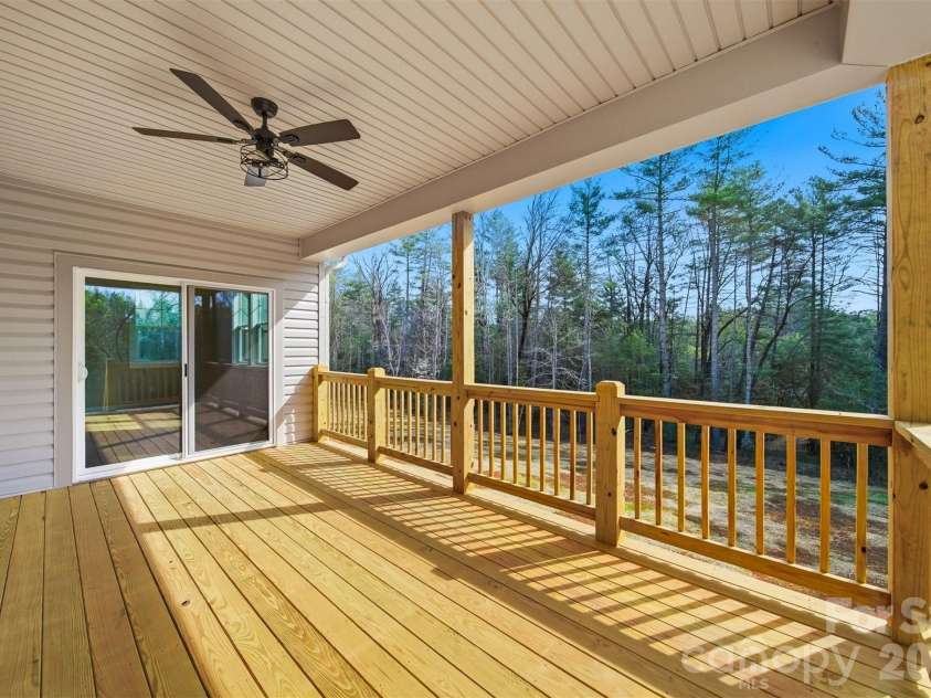 2422 Kimberly Avenue, Morganton, NC 28655.  MLS# CAR4366379, YatesRealty ID 16173. 