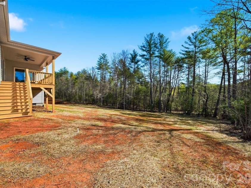 2422 Kimberly Avenue, Morganton, NC 28655.  MLS# CAR4366379, YatesRealty ID 16173. 