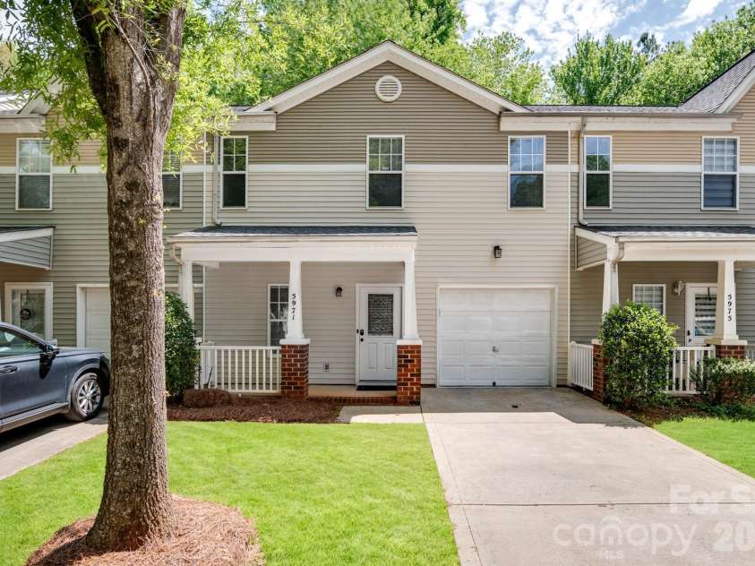 5971 Pisgah Way, Charlotte, NC 28217.  MLS# CAR4369592, YatesRealty ID 16174. 