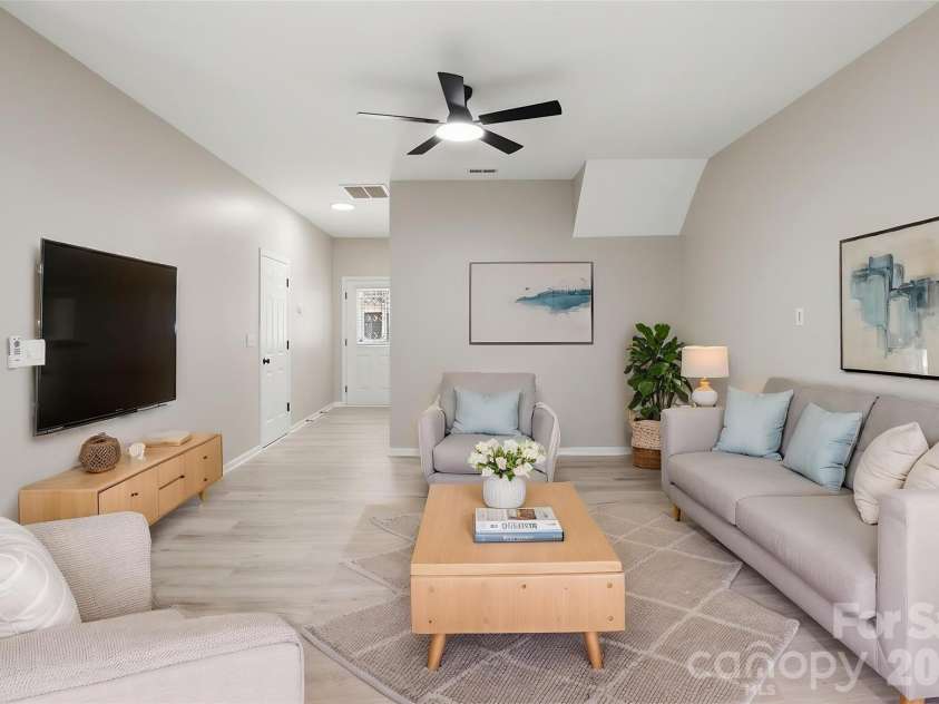 5971 Pisgah Way, Charlotte, NC 28217.  MLS# CAR4369592, YatesRealty ID 16174. 