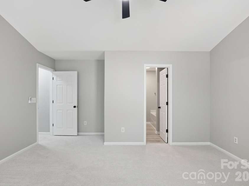 5971 Pisgah Way, Charlotte, NC 28217.  MLS# CAR4369592, YatesRealty ID 16174. 