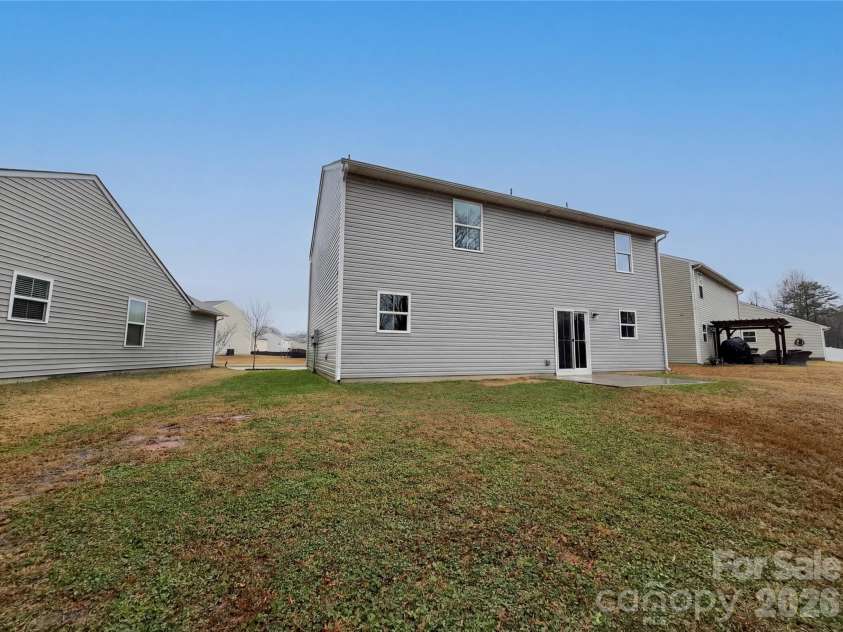 2511 Willow Pond Lane, Concord, NC 28025.  MLS# CAR4351817, YatesRealty ID 16175. 