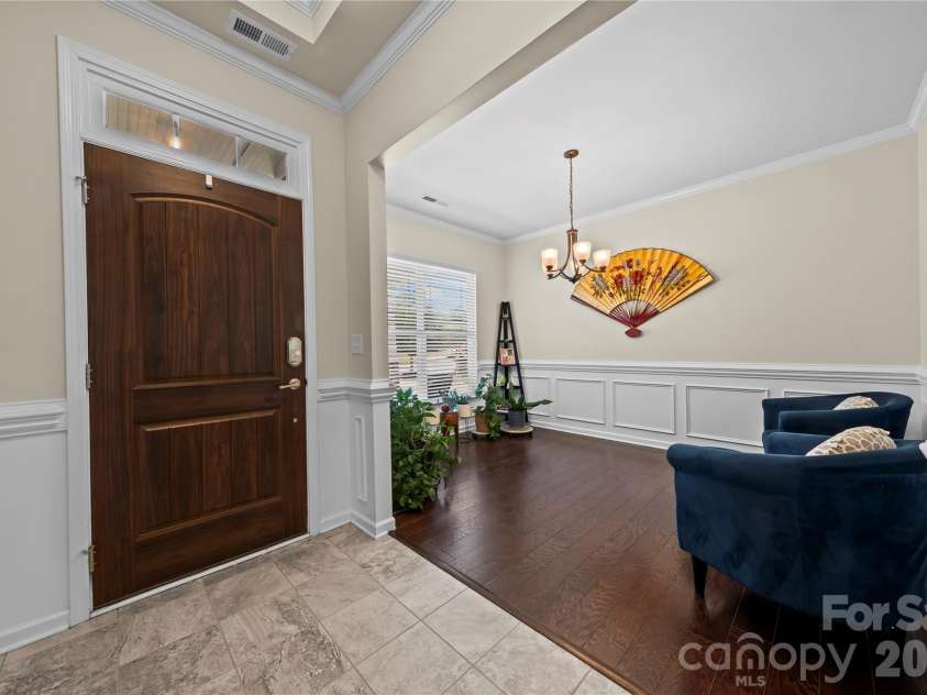 13127 Union Square Drive, Huntersville, NC 28078.  MLS# CAR4369975, YatesRealty ID 16178. Flex/Formal Dining