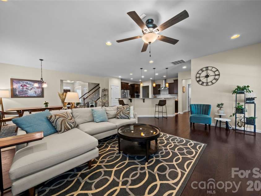 13127 Union Square Drive, Huntersville, NC 28078.  MLS# CAR4369975, YatesRealty ID 16178. Open Dining/Living/Kitchen